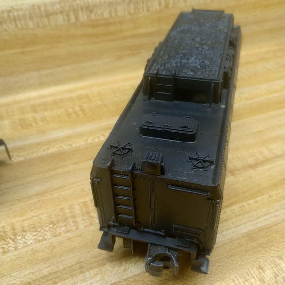 Lionel Train Santa Fe 8644 Engine and Tender Car O-Gauge - Picture 8 of 10